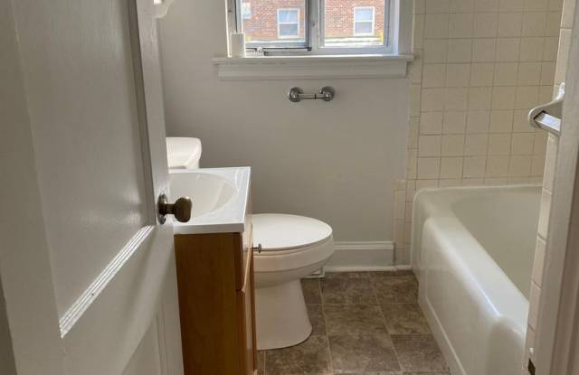 1706 Grayland Sreet Gallery 1