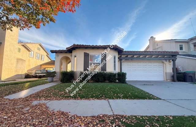 Beautiful Bradley Square Single Story Home With Easy Access to Shopping/101 Frwy - 1018 Susan Place, Santa Maria, CA 93455