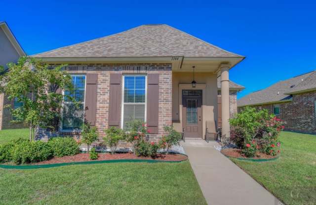 3/2 1842 sqft 2304.95 per month 1144 Island Park Blvd Gallery 1