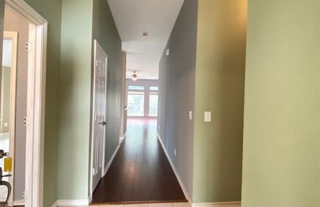 4700 Glen Echo Drive Gallery 3