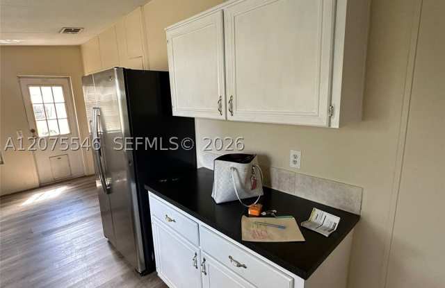10128 Marlin Dr Gallery 3