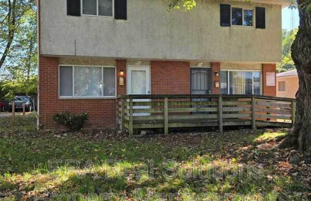 912 S Weyant Ave photos photos