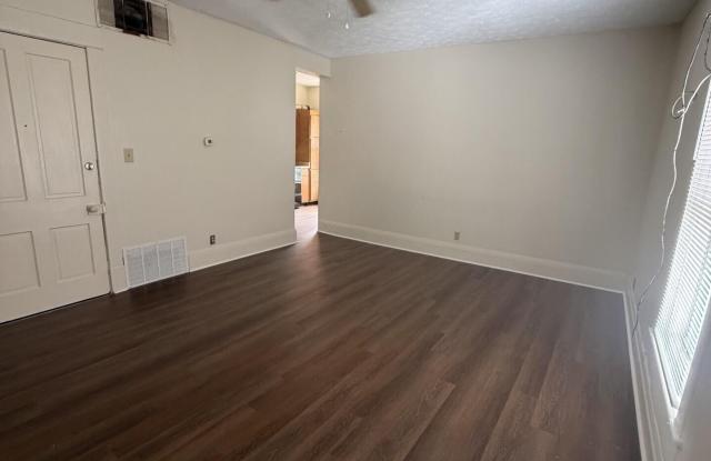 311 N Hamilton Gallery 4