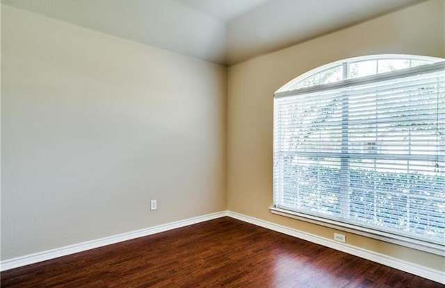 6120 Shad Drive Gallery 4