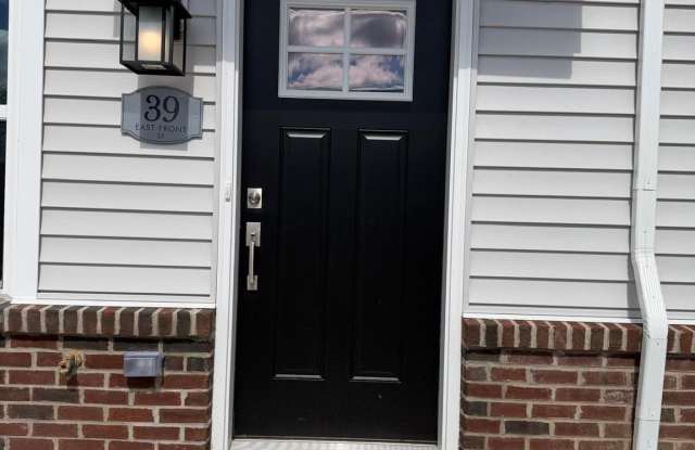 39 E FRONT STREET Gallery 1