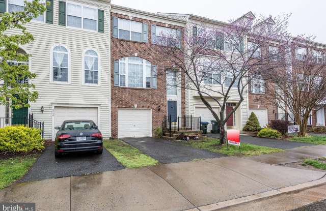 9706 KENNOWAY COURT Gallery 3