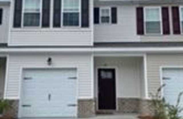 Premium location Townhome Available 9/2/25 - 89 Horizon Lane, Richmond Hill, GA 31324