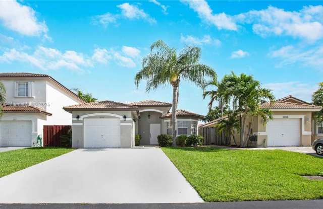 8743 SW 213th Ln photos photos