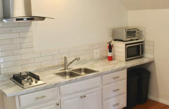 412 South Pine StreetUnit B Gallery 4