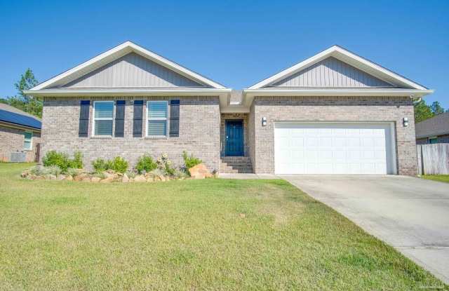 4668 Red Oak Dr - 4668 Red Oak Drive, East Milton, FL 32583