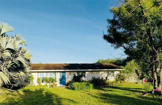 455 Trader Road Gallery 1