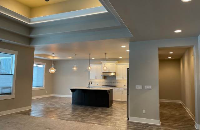 Gorgeous Home for Lease in Horn Rapids Gallery 4