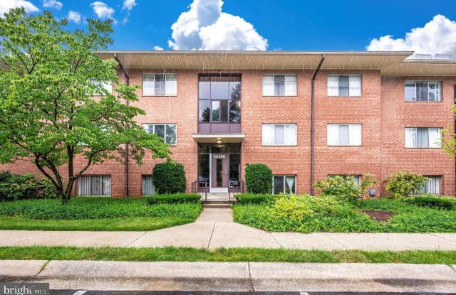 10316 ROCKVILLE PIKE photos photos
