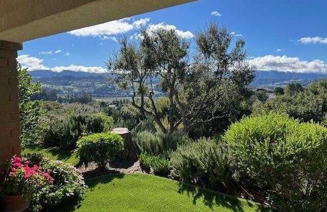 692 Hillside Drive photos photos
