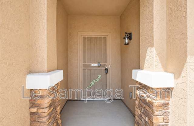 17636 W MAUI LN Gallery 3