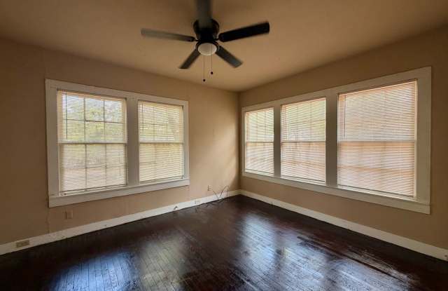 Single Family Home *LEASING SPECIAL AVAILABLE* Gallery 3
