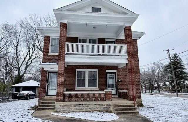 1102 Tates Creek Road photos photos