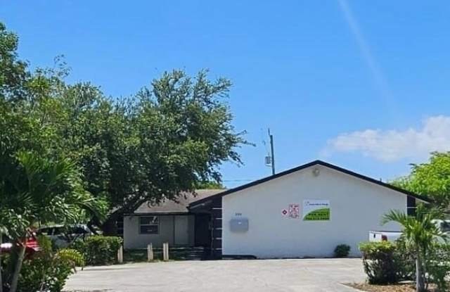 200 NW 14th Street - 200 Northwest 14th Street, Pompano Beach, FL 33060