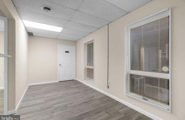 3219 CORPORATE CT Gallery 4