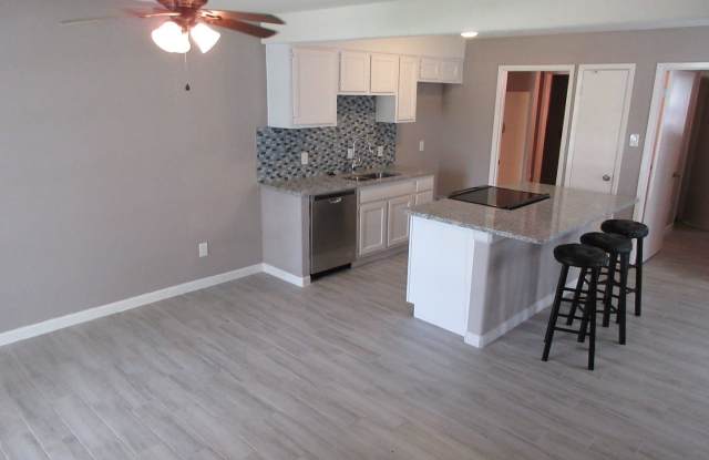 1908 UPLAND DR. - 1908 Upland Drive, Houston, TX 77043