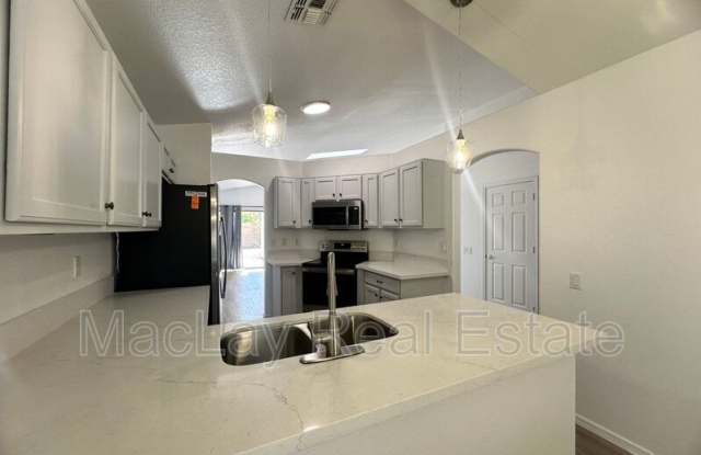 1831 W. Havasu Way Gallery 3
