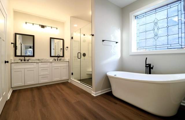 1080 Governors Lane photos photos