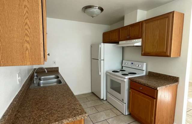 2545 Belmont Street photos photos