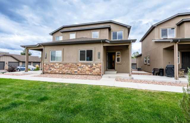 Brand-New Palomino Ranch Townhome | 3BR/2.5BA | 1,100 Sq Ft Basement | 2 Garages & Private Patio Gallery 1