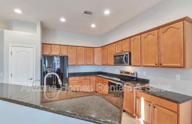 7802 E Treetop Drive Gallery 3