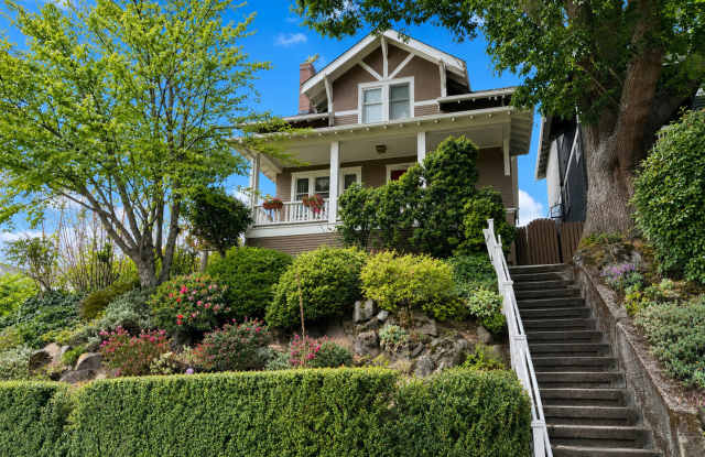 Queen Anne Home photos photos