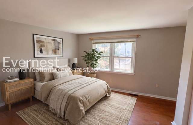 4607 Charlton Court Gallery 4