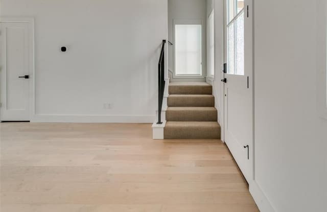 1056 Hangar Drive Gallery 4