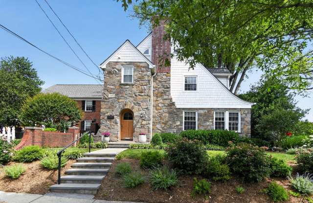 Charming 4BR/2.5BA Tudor in Prime Chevy Chase, DC! photos photos