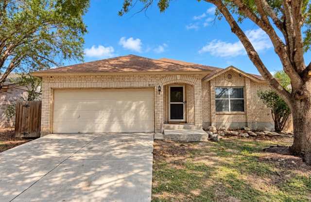 Move-In Ready 3-Bedroom Home in Converse with New Flooring, Fresh Paint & New Backyard Deck! Gallery 1