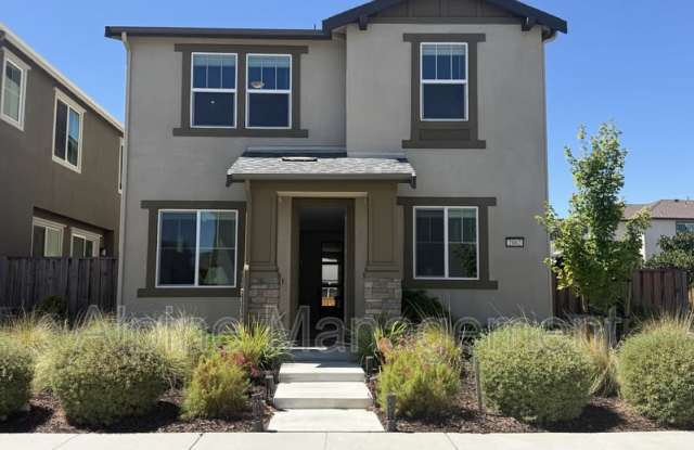 2062 Cottonwood Street photos photos