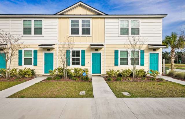 2-Bedroom Townhome for Rent with Private En-Suite Baths & Screened Porch photos photos
