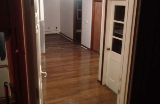 New Haven!  2 BR 1 Bath with attached garage Gallery 3