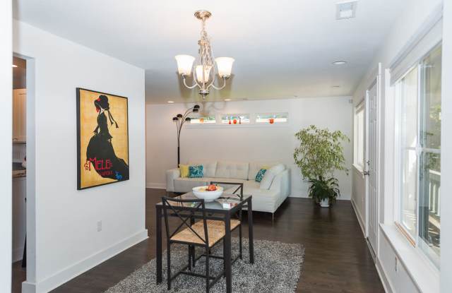 4 Bedroom Home Lakewood photos photos