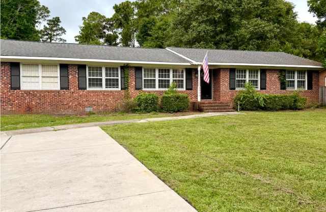 4-Bedroom Near UNCW Campus photos photos 4-Bedroom Near UNCW Campus photos photos