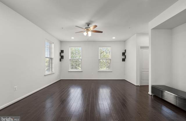 7701 KEN DANNAGER Court Gallery 4