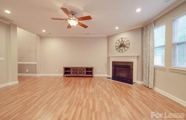 6831 Maricopa Road Gallery 3
