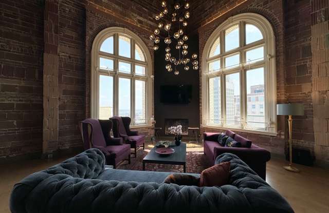 KC Loft Central Gallery 2