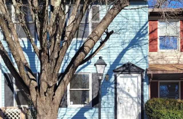 TOWNHOME FOR RENT photos photos