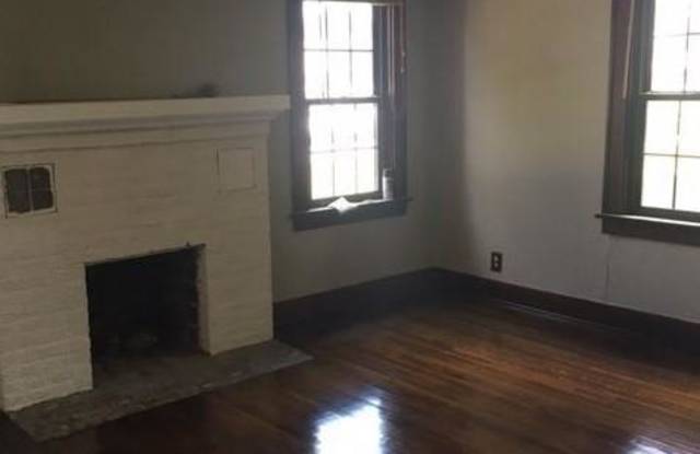 1708 S. Appleton Ave - 1708 Appleton Avenue, Independence, MO 64052