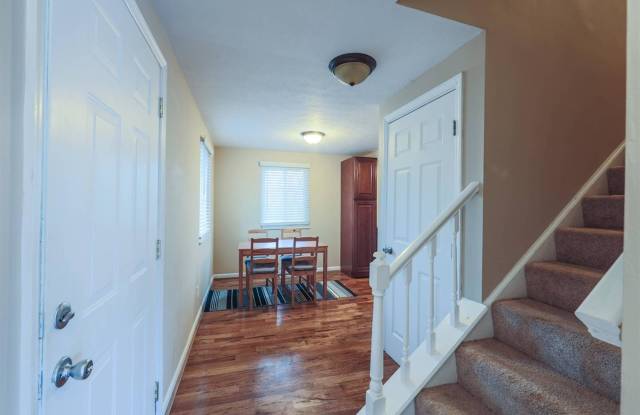7597 Weatherly Court Gallery 4