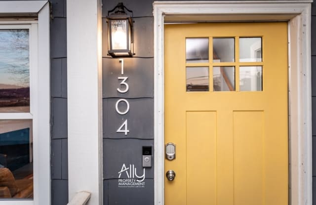 1304 Belleview Avenue - 1 Gallery 3