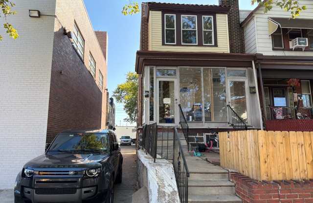 4013 Teesdale St # 2 Gallery 1