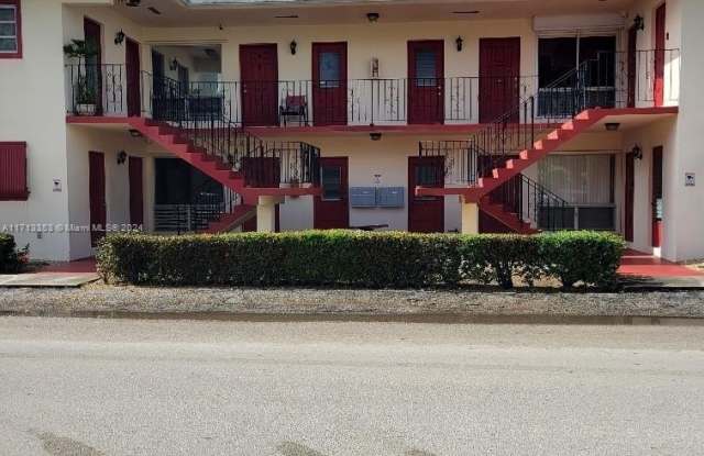 1120 NE 10th St - 1120 Northeast 10th Street, Hallandale Beach, FL 33009 1120 NE 10th St - 1120 Northeast 10th Street, Hallandale Beach, FL 33009