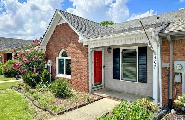 402 Bromwich Street Southwest photos photos