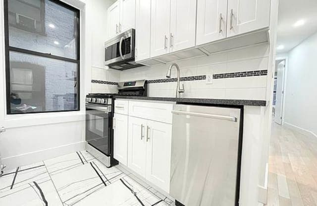 4316 Broadway photos photos